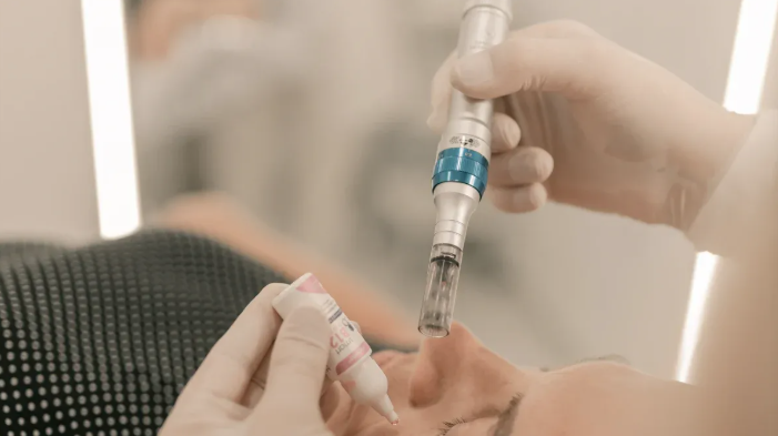 Что такое алмазное сияние для лица и как оно работает.png